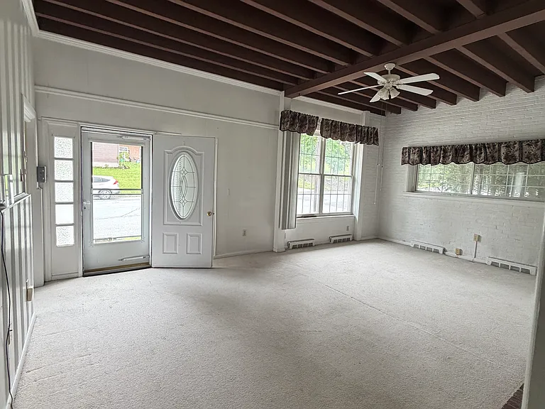 1516 Howard Ave #1 — Photo 7