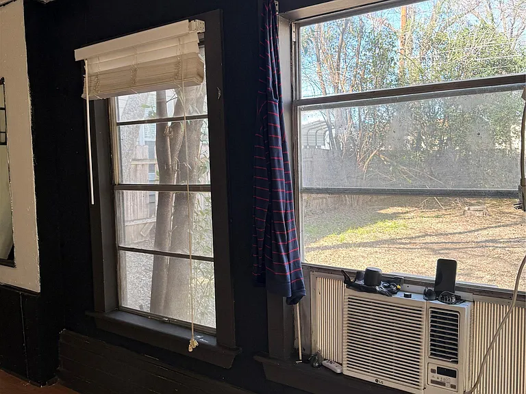 704 Franklin Blvd #B — Photo 8