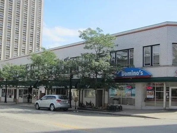 711 W Wisconsin Ave, Milwaukee, WI 53233