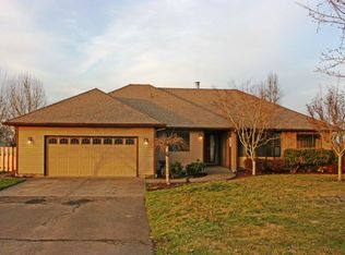 7735 SW Rood Bridge Rd, Hillsboro, OR 97123