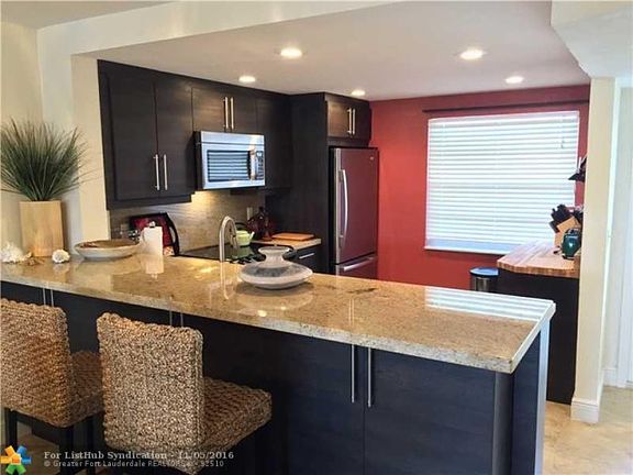 2nd image of 2717 Florida Blvd APT 324