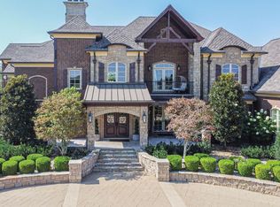 1500 Luigs Ln, Paducah, KY 42001