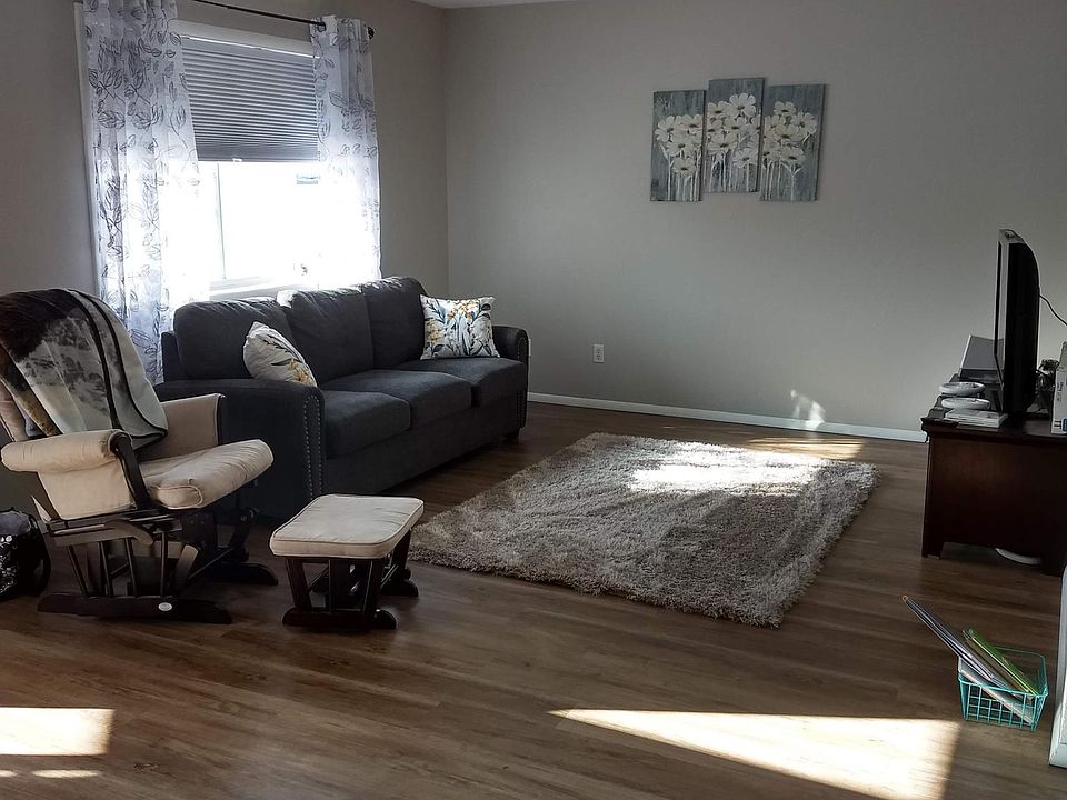 1st image of 610 N N St