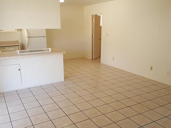 4th image of 4418 W Garden Dr