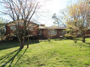 435 S Woodland Dr, Radcliff, KY