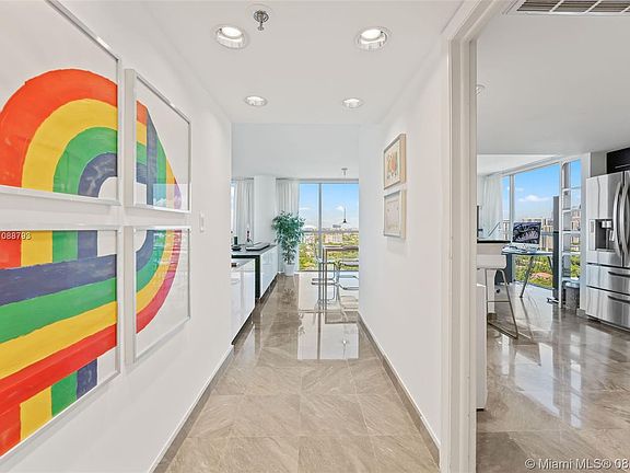 5th image of 2025 Brickell Ave #Penthouse 06
