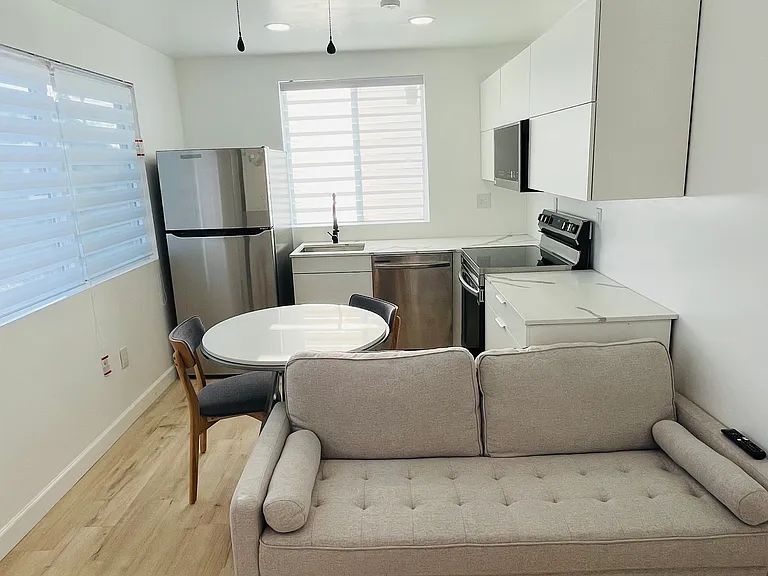 2034 N 18th St #3 — Photo 1
