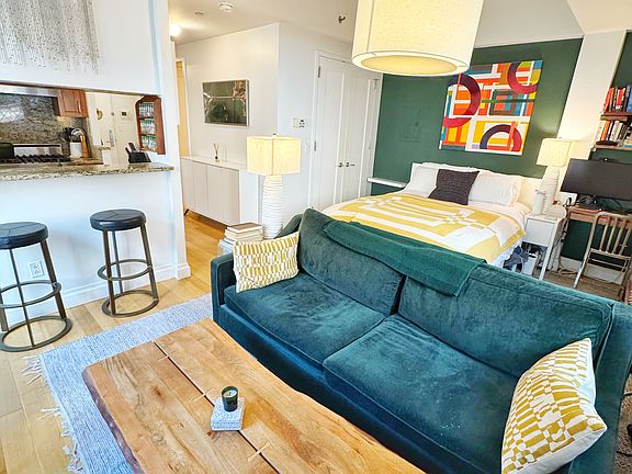 4th image of 21 S William St APT 6A