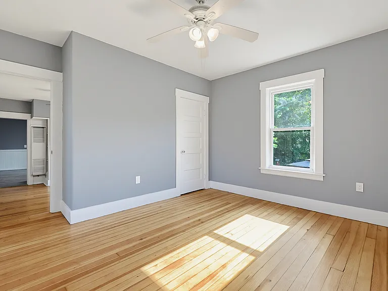 12-12R Granite St #3 — Photo 15