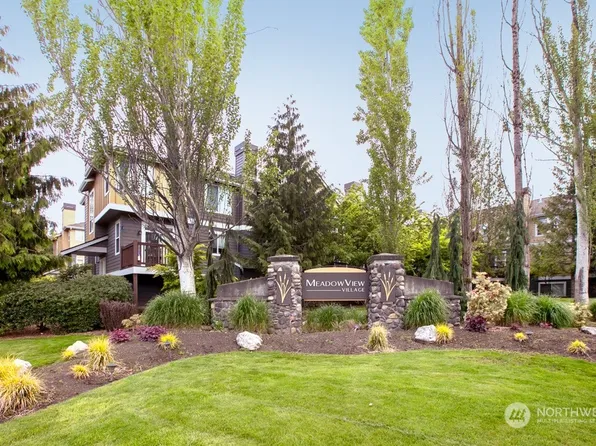 9206 162nd Place NE, Redmond, WA 98052