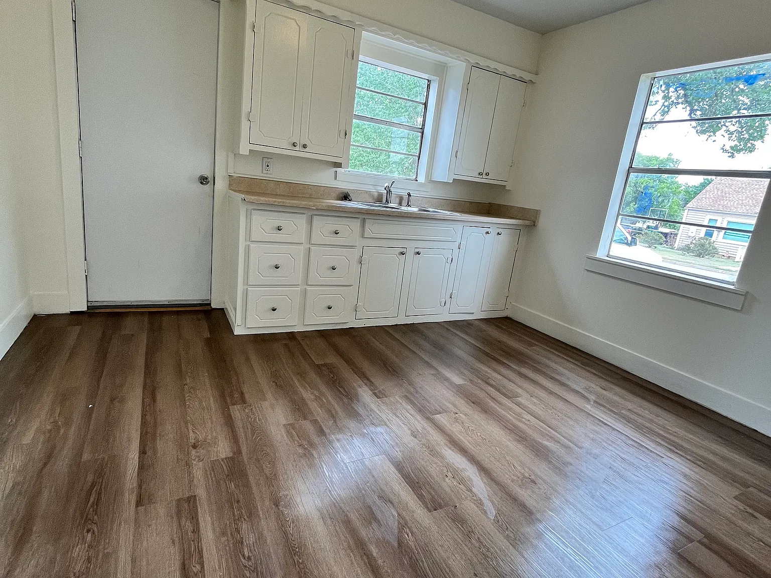 3 bed, 672 sqft, $1,275 — Photo 4
