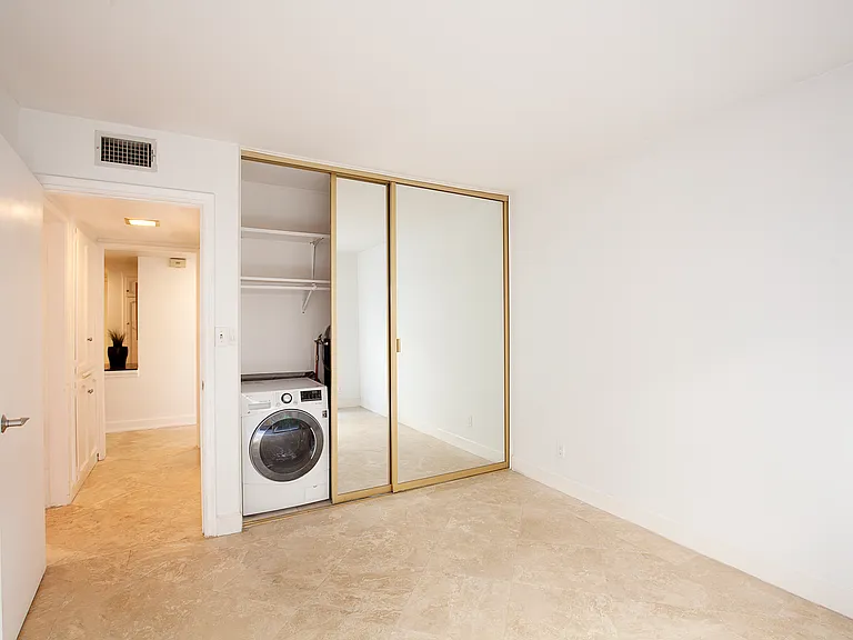 6716 Hillpark Dr #206 — Photo 7