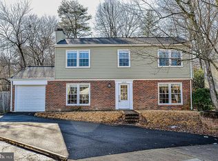 6829 Kite Flyer Ct, Springfield, VA 22150