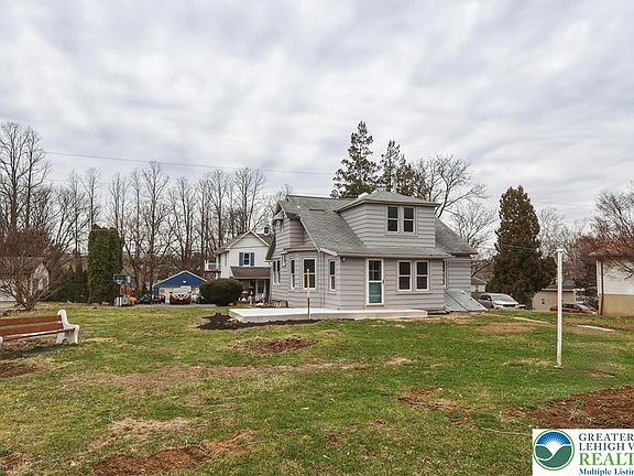 5th image of 2520 Riegel St