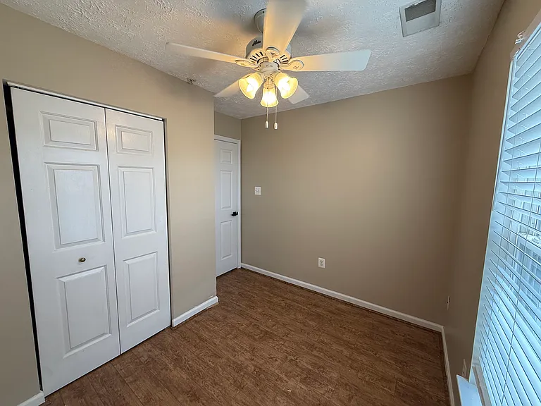 1097 Jeanett Way — Photo 30