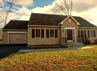 312 Freedom Ln, East Stroudsburg, PA 18301