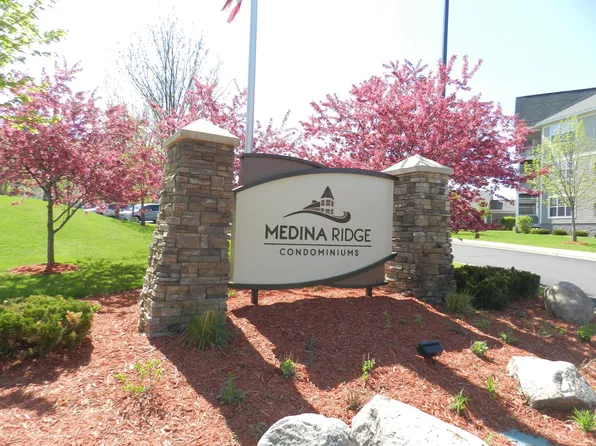 100 Clydesdale Trl APT 111, Hamel, MN 55340