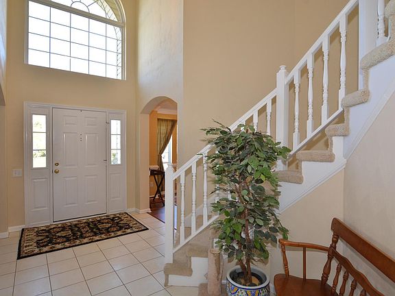 3rd image of 3048 Clarke Dr