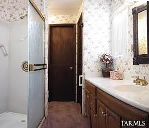 4th image of 3315 E Camden St