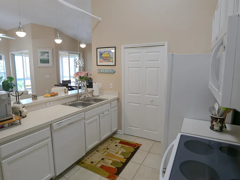 1401 Carnoustie Ct — Photo 46