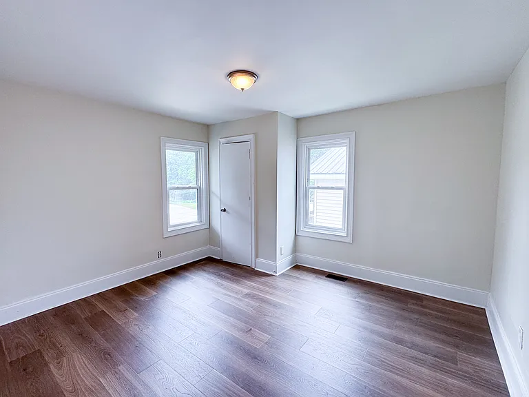216 Spartanburg St — Photo 8