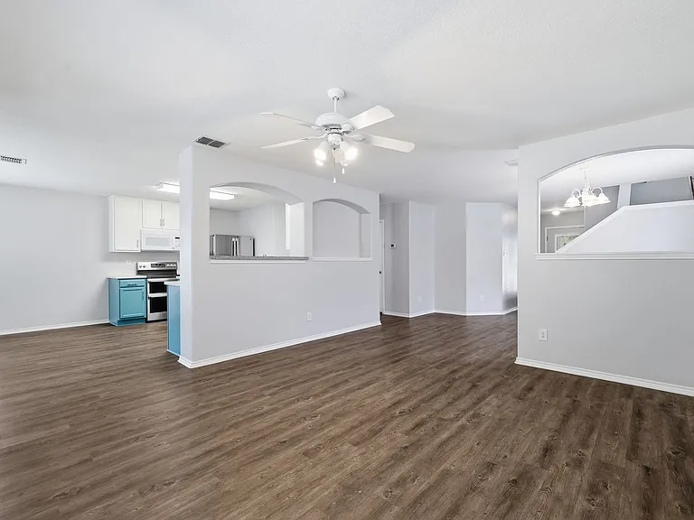 11102 Dewberry Fld — Photo 5