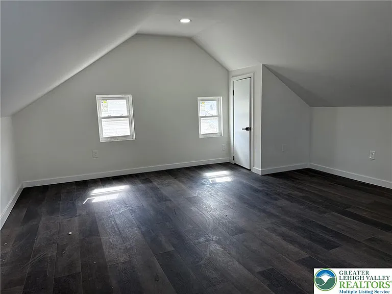 729 3rd St — Photo 19