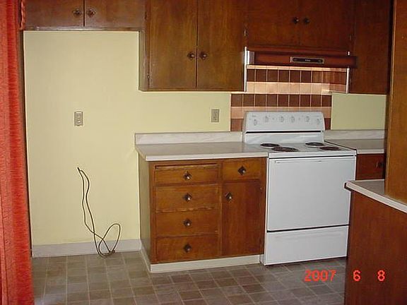 5th image of 5435 Montezuma Dr