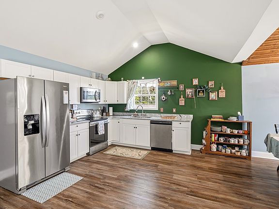 5th image of 612 Richardson St