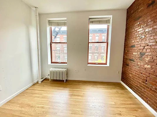 Rented by J PRESTON AND ASSOCIATES INC | media 6