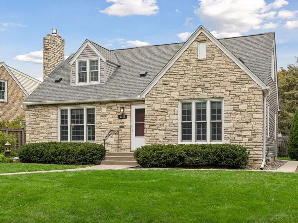 1359 Idaho Ave W, Falcon Heights, MN 55108