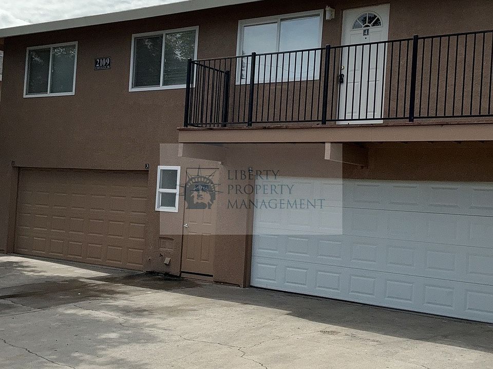 1st image of 2109 Chrysler Dr APT 4