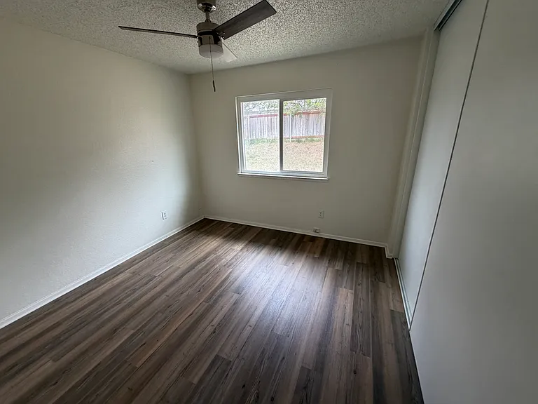 11981 Kenwood Dr — Photo 14