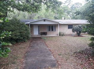 105 McCallister Rd, Crawfordville, FL 32327