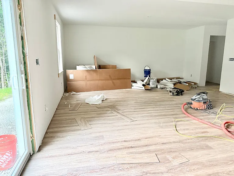 192 Center Rd — Photo 32