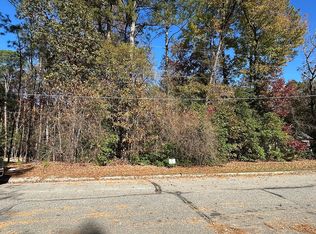 4015 Arcadia Ct, Fayetteville, NC 28311