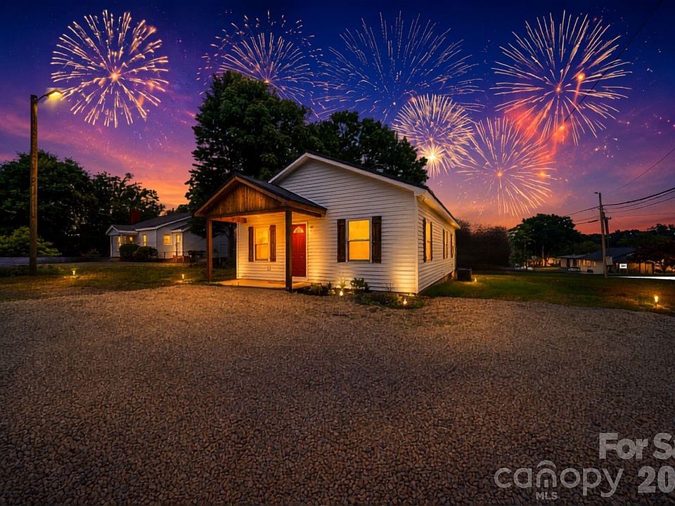 1st image of 1067 Old Charlotte Rd