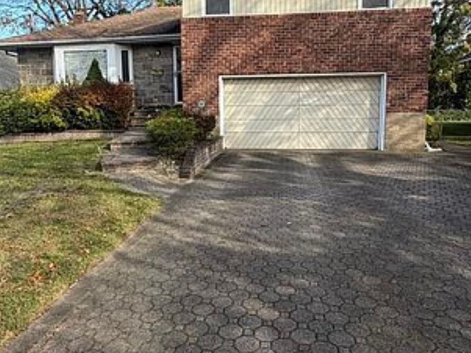 1st image of 1279 Forest Avenue
