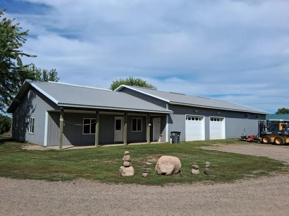 18136 NE 125th St, Foreston, MN 56330