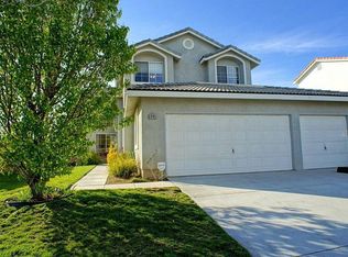 28403 Via Joyce Dr, Saugus, CA 91350
