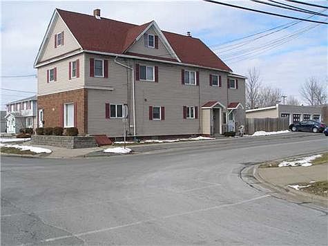2nd image of 105 Sawyer Ave
