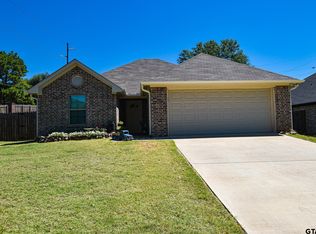 402 Tara Ln, Troup, TX 75789