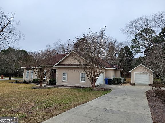 3rd image of 109 Cedar Creek Dr