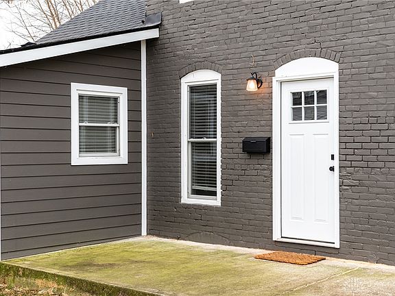3rd image of 16 Cottage Ave