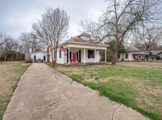 210 E 7th St, Lancaster, TX 75146