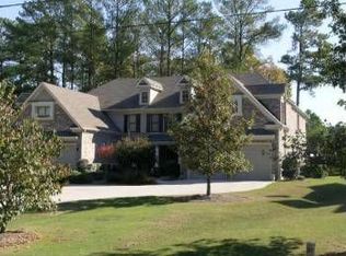 10120 Wooren Rd, Roswell, GA 30076