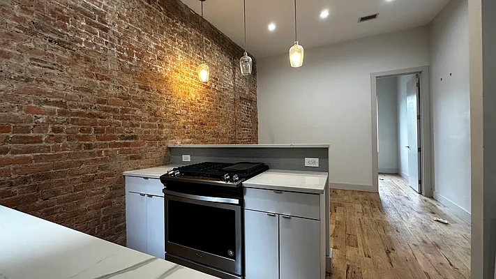 Rented by The Property Firm | media 20