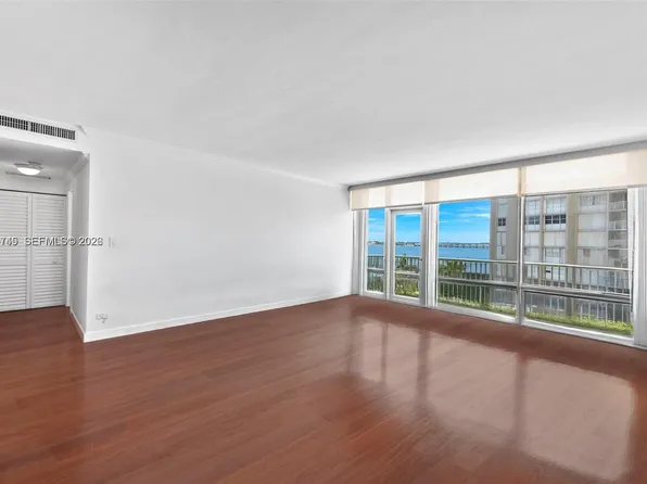 1408 Brickell Bay Dr APT 807, Miami, FL 33131