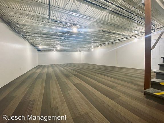 3rd image of 621 Pine St #621