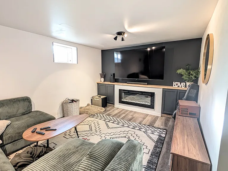1746 Valley View Ln — Photo 6